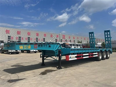 3 Axle Low Bed Semi Prufer með stiganum